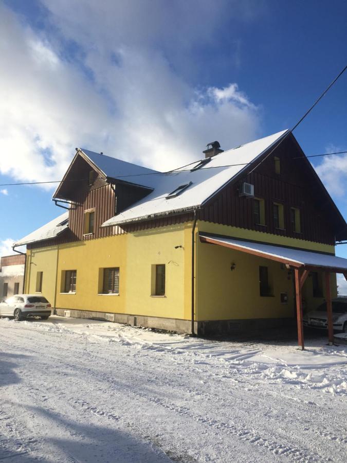 Penzion Pod Kaplickou Korenov Luaran gambar